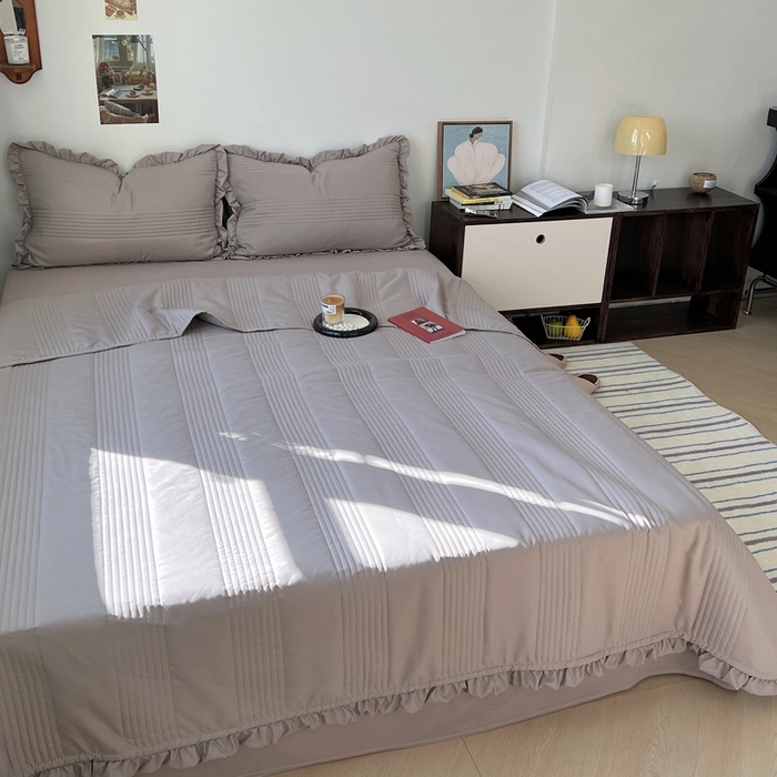 91家纺网 家纺一手货源 找家纺 六巷胡同 2025新款韩国INS博主同款绗缝水洗纱夏被四件套 迷雾灰