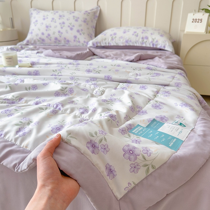 91家纺网 家纺一手货源 找家纺 宝士康家纺 2025新款10A抗菌针织夏被 紫藤花开