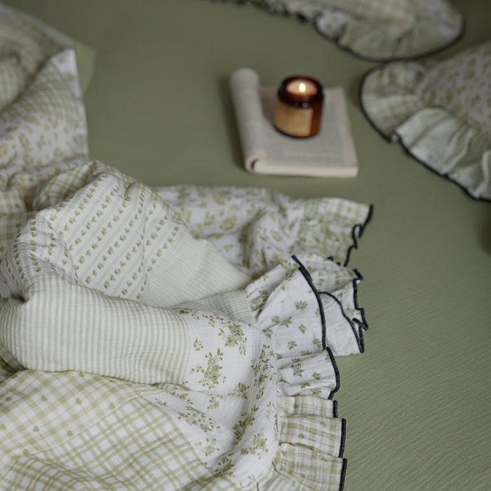 91家纺网 家纺一手货源 找家纺 安莱生活 2025新款全棉精梳棉双层纱绉纱数码印花夏凉被 百家布-绿  夏被