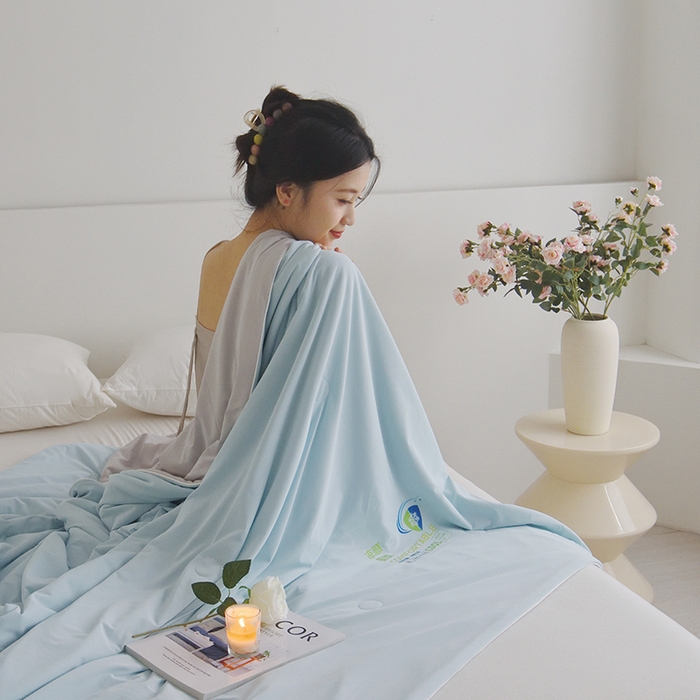 91家纺网 家纺一手货源 找家纺 梦恬佳 2025新款凉感驱蚊夏凉被 香草蓝