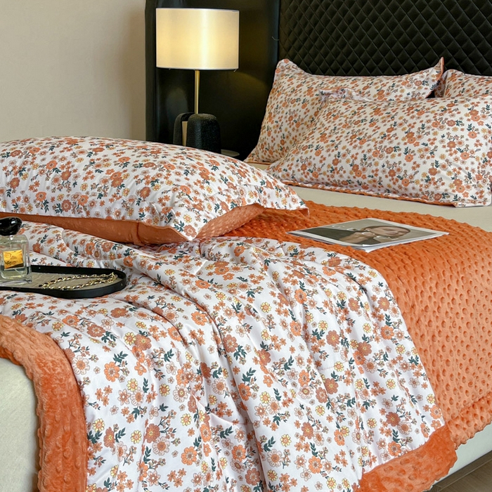 91家纺网 家纺一手货源 找家纺 宝士康家纺 2025新款10A抗菌双层纱豆豆绒夏被 小雏菊