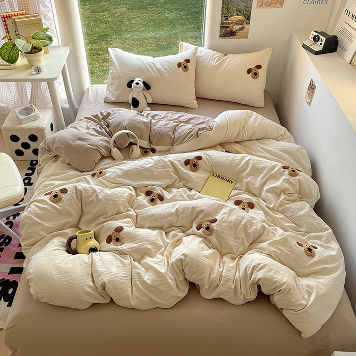 91家纺网 家纺一手货源 找家纺 耀达家居 2025新款A类水洗棉毛巾绣四件套 掌门狗-燕麦