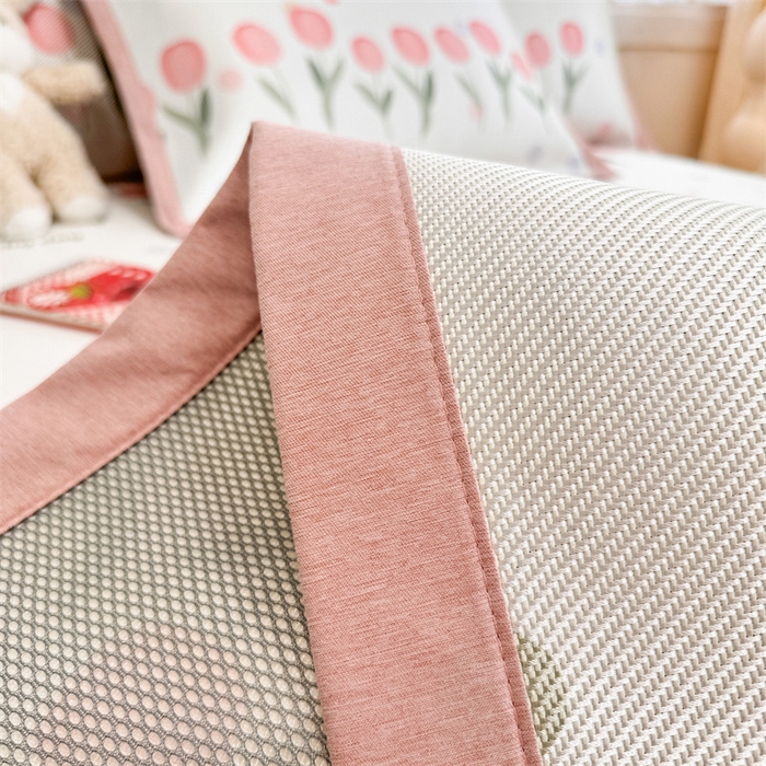 91家纺网 家纺一手货源 找家纺 2025新款懒猫600D数码印花冰藤凉席 浪漫郁金香