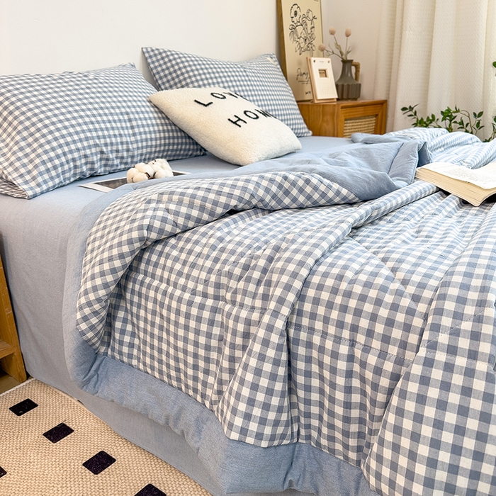 91家纺网 家纺一手货源 找家纺 宝士康家纺 2025新款10A抗菌无印风夏被四件套 天蓝小格