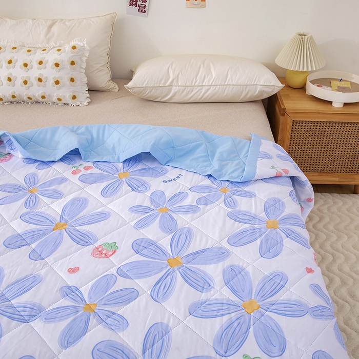 91家纺网 家纺一手货源 找家纺 富艺隆 2025新款超声波亲肤绒夏被夏凉被直播爆款超声波夏被空调被 小情调