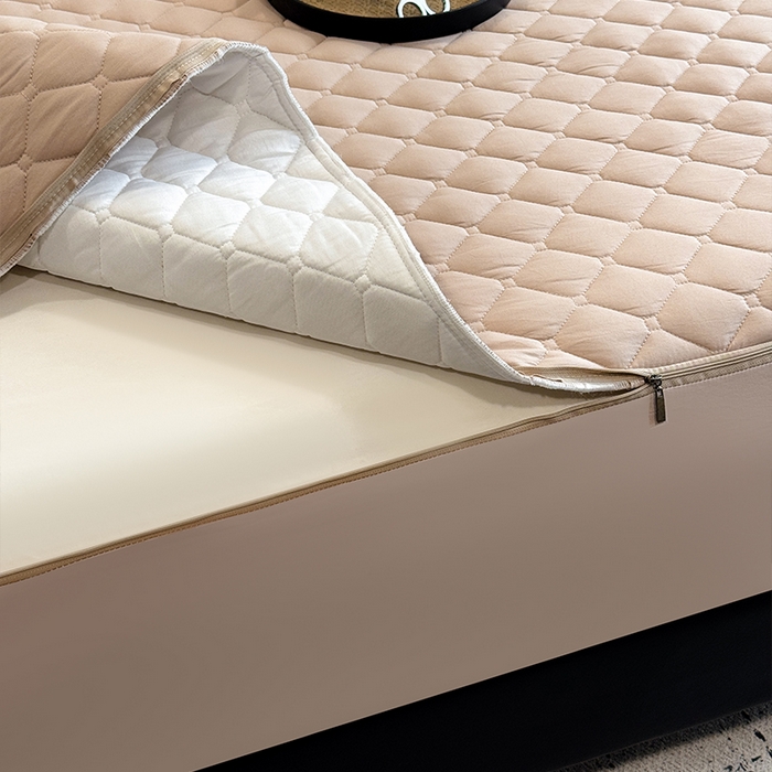 91家纺网 家纺一手货源 找家纺 叠派家纺 2025新款5A抗菌A类夹棉床笠经典款防水款系列 奶昔驼-小格子经典款