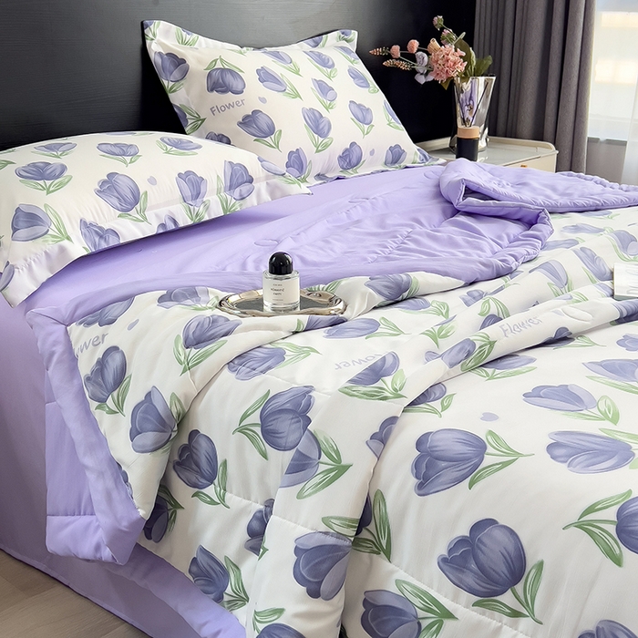 91家纺网 家纺一手货源 找家纺 宝士康家纺 2025新款10A抗菌双层纱印花夏被四件套 郁金紫