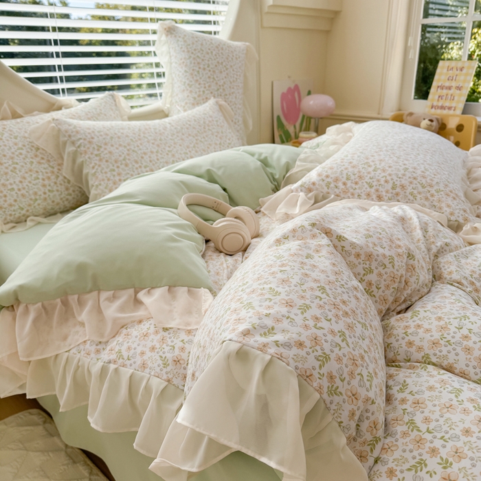 91家纺网 家纺一手货源 找家纺 苏拉家居 2025新款雪纺花边云感提花针织双层纱四件套 繁花