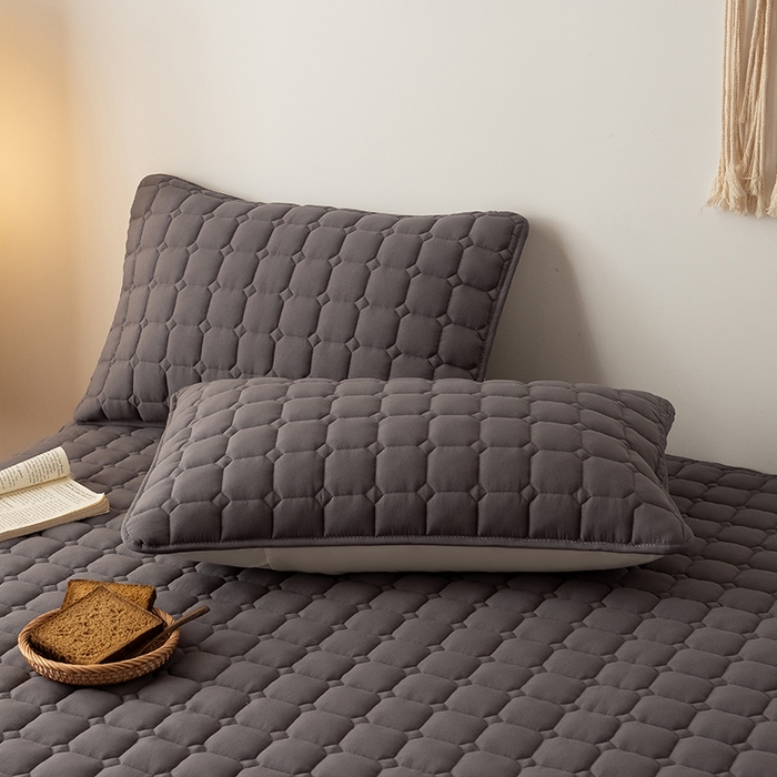 91家纺网 家纺一手货源 找家纺 叠派家纺 2025新款5A抗菌A类夹棉床笠经典款防水款系列 包边款-经典格星空灰