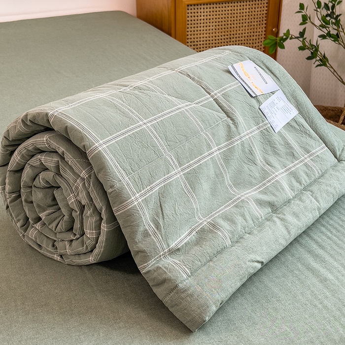 91家纺网 家纺一手货源 找家纺 宝士康家纺 2025新款10A抗菌无印风夏被 被子被芯 格韵绿