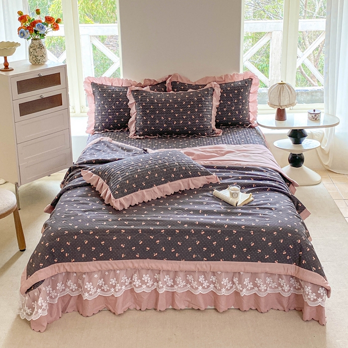 91家纺网 家纺一手货源 找家纺 2025新款直播热款A类针织棉双层纱床盖款夏被四件套 樱桃