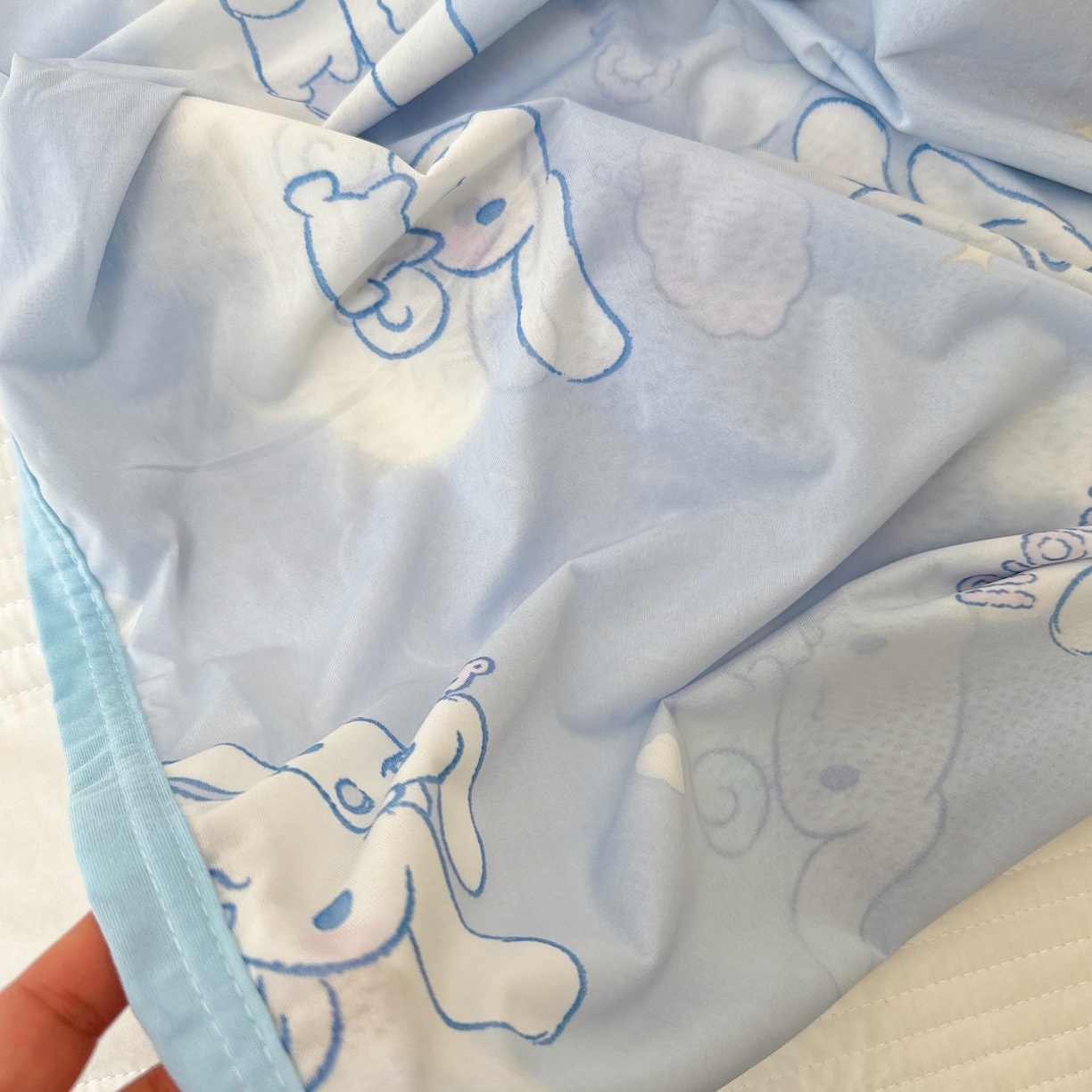 91家纺网 家纺一手货源 找家纺 兜米家居 2025新款三丽鸥夏季新品凉感毯盖毯 玉桂狗