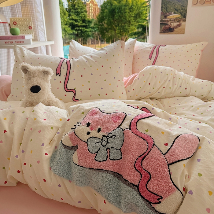 91家纺网 家纺一手货源 找家纺 耀达家居 2025新款A类水洗棉毛巾绣四件套 甜心猫咪