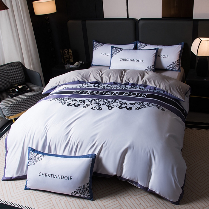 91家纺网 家纺一手货源 找家纺 爵仕家纺 2025新款轻奢潮牌水洗真丝四件套 图腾