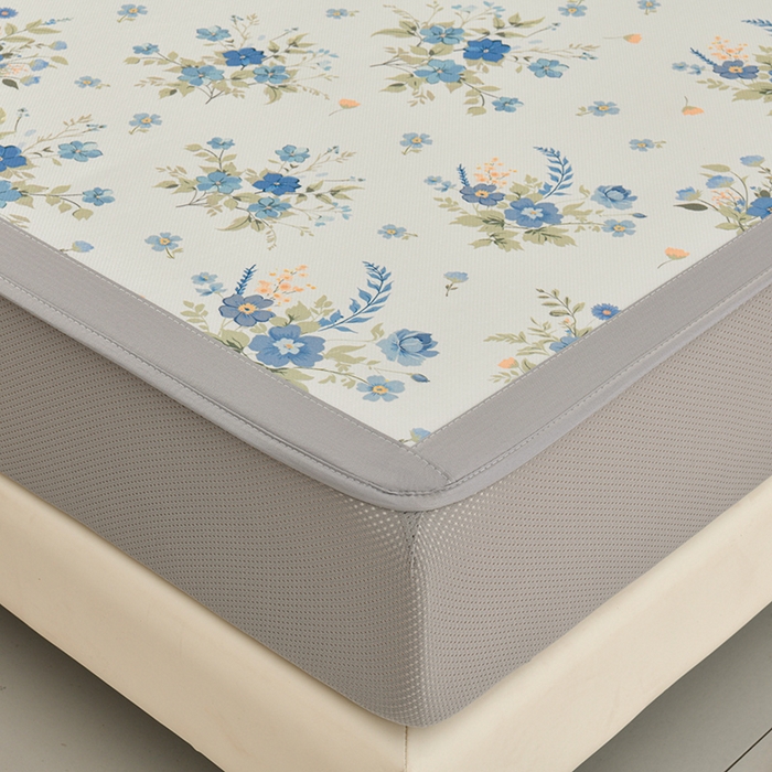 91家纺网 家纺一手货源 找家纺 简一 2025新款A类碳光印花数码冰丝凉席系列-床笠款 浪漫花影