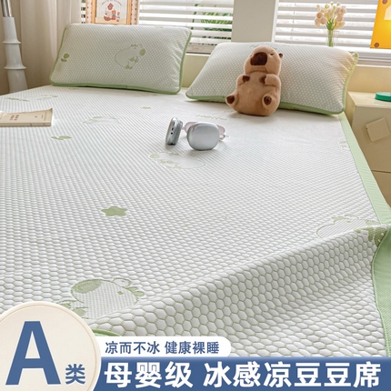 91家纺网 家纺一手货源 找家纺 春寻家纺 2025新款冰豆豆冰丝凉席-卡皮巴拉系列 床单款-卡皮巴拉-绿