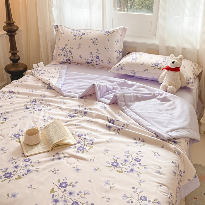 91家纺网 家纺一手货源 找家纺 宝士康家纺 2025新款水洗棉超声波压花夏被 被子被芯 紫玉