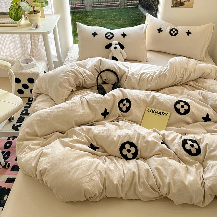 91家纺网 家纺一手货源 找家纺 耀达家居 2025新款A类水洗棉毛巾绣四件套 四叶草-咖