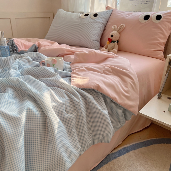 91家纺网 家纺一手货源 找家纺 慕尚家纺 2025新款大眼萌仔夏被 大眼萌 蓝格粉