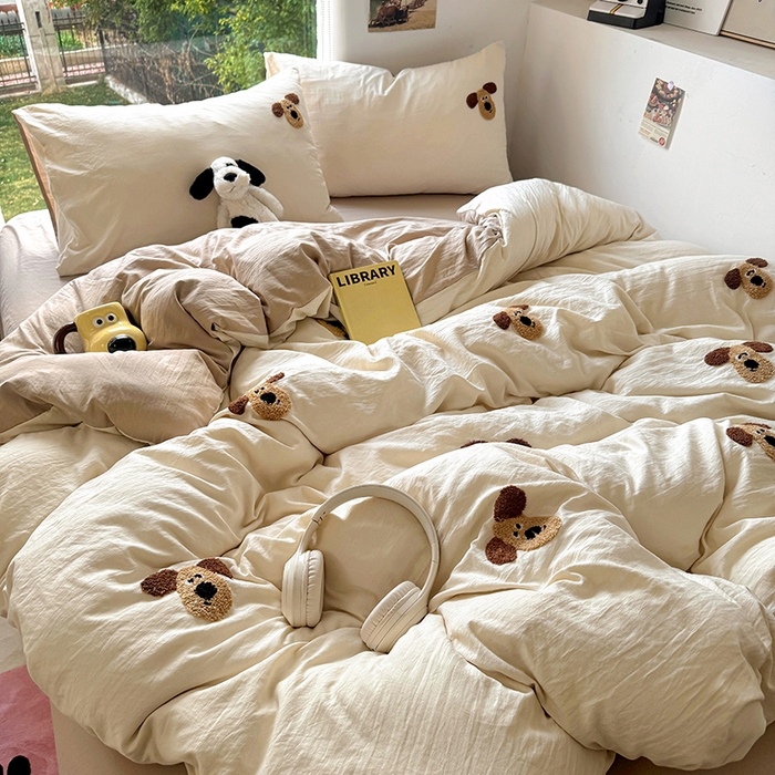 91家纺网 家纺一手货源 找家纺 耀达家居 2025新款A类水洗棉毛巾绣四件套 掌门狗-燕麦