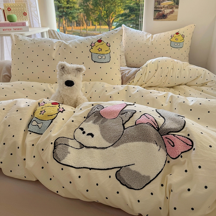 91家纺网 家纺一手货源 找家纺 耀达家居 2025新款A类水洗棉毛巾绣四件套 啵啵奶油猫