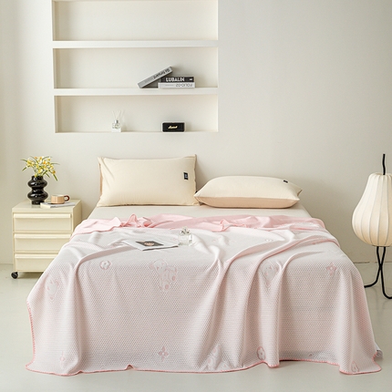 梦尚舒 2025新款直播热款凉感针织提花盖毯子夏被贝壳边空调被 暴力熊-粉