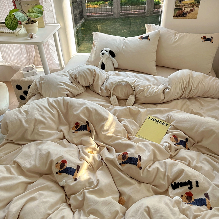 91家纺网 家纺一手货源 找家纺 耀达家居 2025新款A类水洗棉毛巾绣四件套 腊肠狗