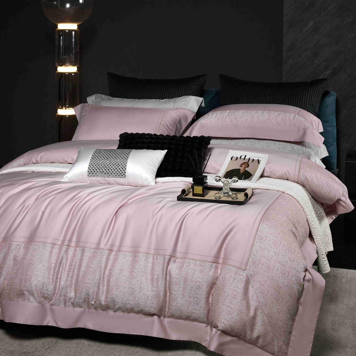 91家纺网 家纺一手货源 找家纺 榻尚家居 2025新款120支长绒棉纯棉贡缎色织提花四件套-香榭丽 香榭丽  粉