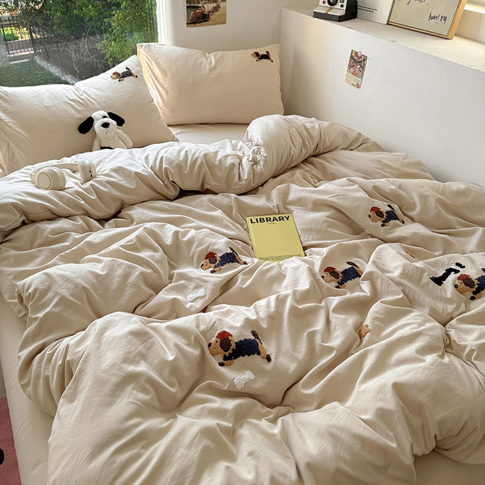 91家纺网 家纺一手货源 找家纺 耀达家居 2025新款A类水洗棉毛巾绣四件套 腊肠狗