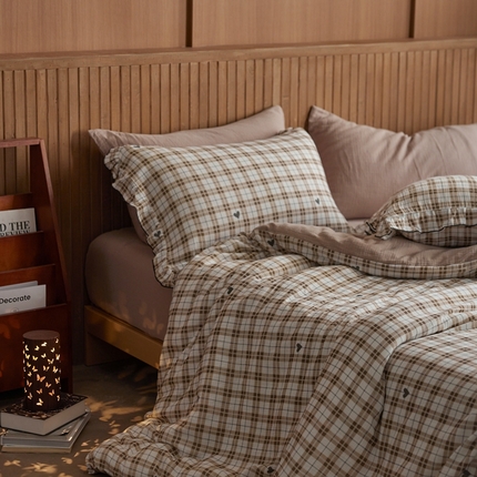 安莱生活 2025新款全棉精梳棉双层纱绉纱数码印花四件套 海派甜心-卡其