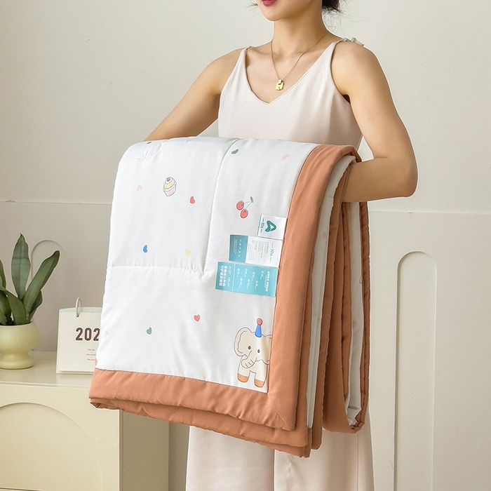 91家纺网 家纺一手货源 找家纺 宝士康家纺 2025新款10A抗菌针织夏被 心心象印