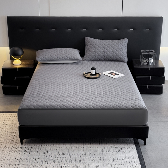 91家纺网 家纺一手货源 找家纺 叠派家纺 2025新款5A抗菌A类夹棉床笠经典款防水款系列 银灰色-梅花经典款