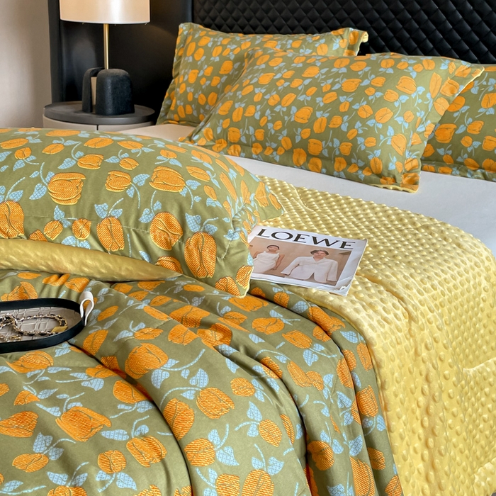 91家纺网 家纺一手货源 找家纺 宝士康家纺 2025新款10A抗菌双层纱豆豆绒夏被 郁金香