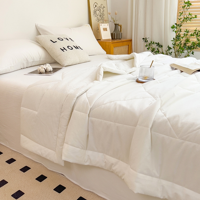 91家纺网 家纺一手货源 找家纺 宝士康家纺 2025新款10A抗菌无印风夏被四件套 白色