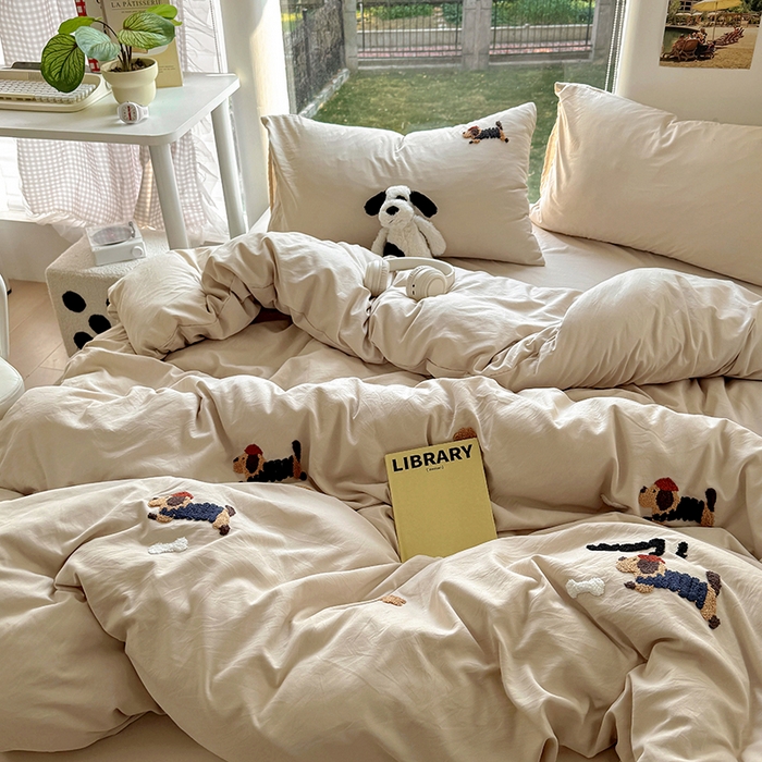 91家纺网 家纺一手货源 找家纺 耀达家居 2025新款A类水洗棉毛巾绣四件套 腊肠狗