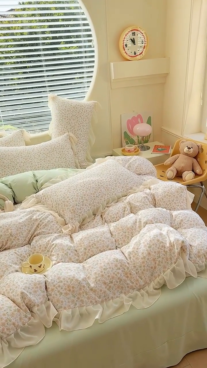 91家纺网 家纺一手货源 找家纺 苏拉家居 2025新款雪纺花边云感提花针织双层纱四件套 繁花