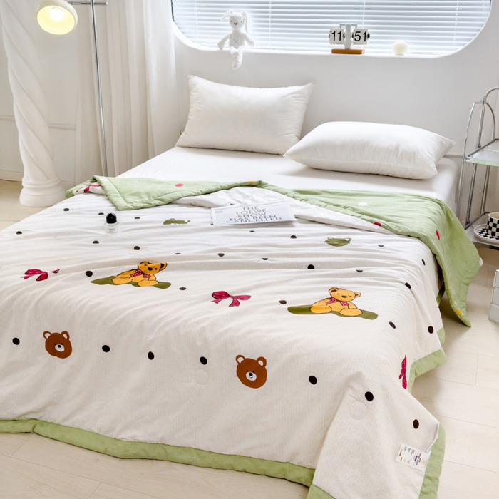 91家纺网 家纺一手货源 找家纺 曲之慕新款13372里外全棉夏被 抱抱熊