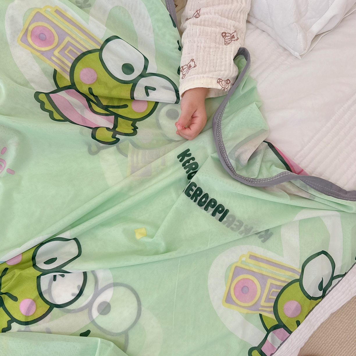 91家纺网 家纺一手货源 找家纺 兜米家居 2025新款三丽鸥夏季新品凉感毯盖毯 小青蛙