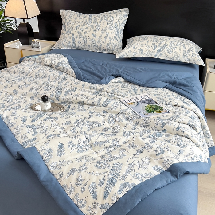 91家纺网 家纺一手货源 找家纺 宝士康家纺 2025新款10A抗菌双层纱印花夏被 青花瓷