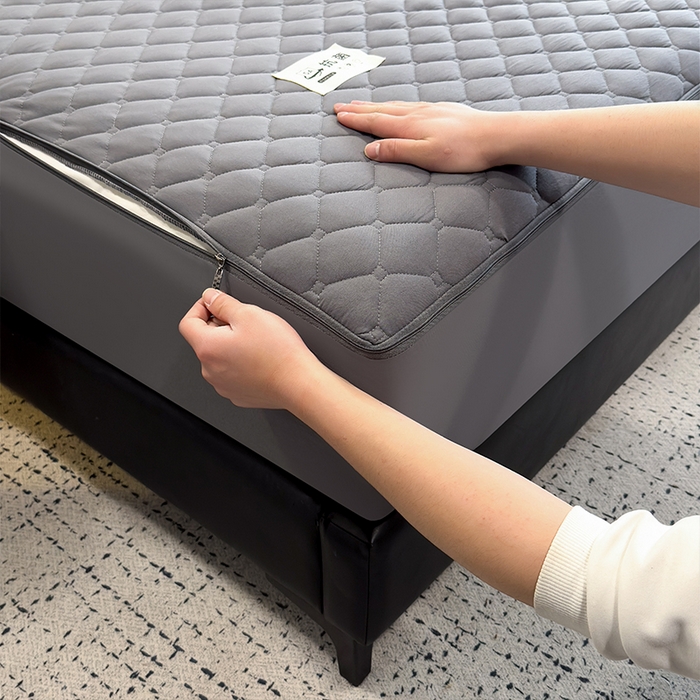 91家纺网 家纺一手货源 找家纺 叠派家纺 2025新款5A抗菌A类夹棉床笠经典款防水款系列 星空灰-小格子经典款