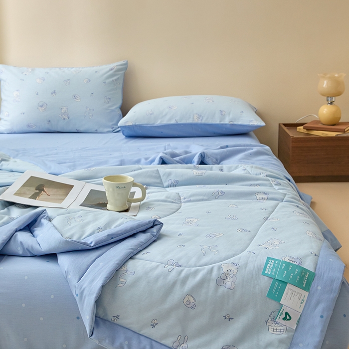 91家纺网 家纺一手货源 找家纺 宝士康家纺 2025新款10A抗菌全棉夏被四件套（床笠款） 布偶小熊