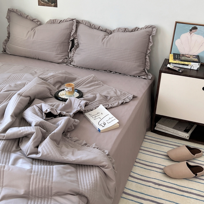 91家纺网 家纺一手货源 找家纺 六巷胡同 2025新款韩国INS博主同款绗缝水洗纱夏被四件套 迷雾灰