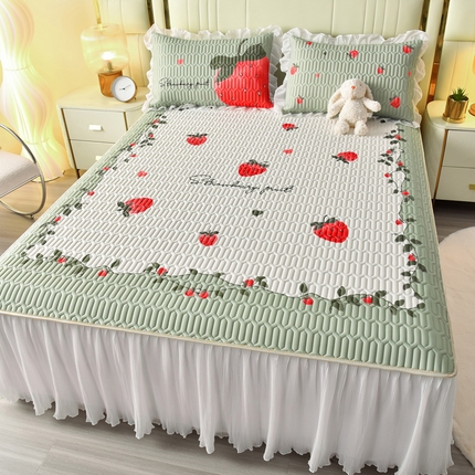 91家纺网 家纺一手货源 找家纺 （总）炫拼家纺 2025新款凉感丝印花床裙款乳胶凉席三件套