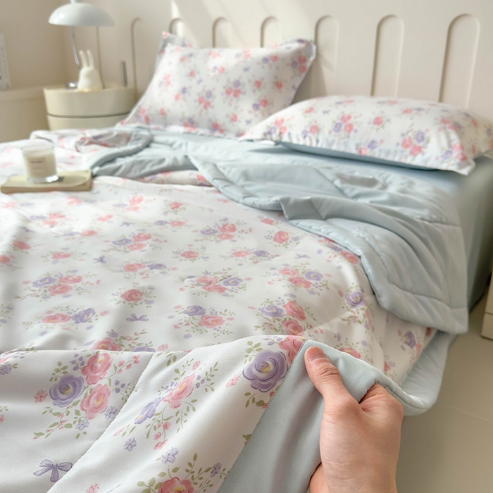 91家纺网 家纺一手货源 找家纺 宝士康家纺 2025新款10A抗菌针织夏被四件套 花影阑珊