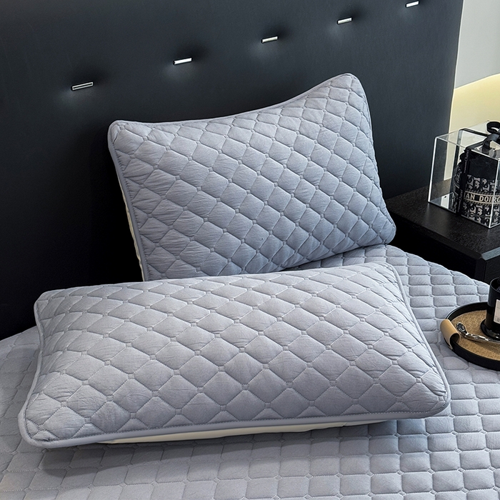 91家纺网 家纺一手货源 找家纺 叠派家纺 2025新款5A抗菌A类夹棉床笠经典款防水款系列 月光灰-小格子经典款