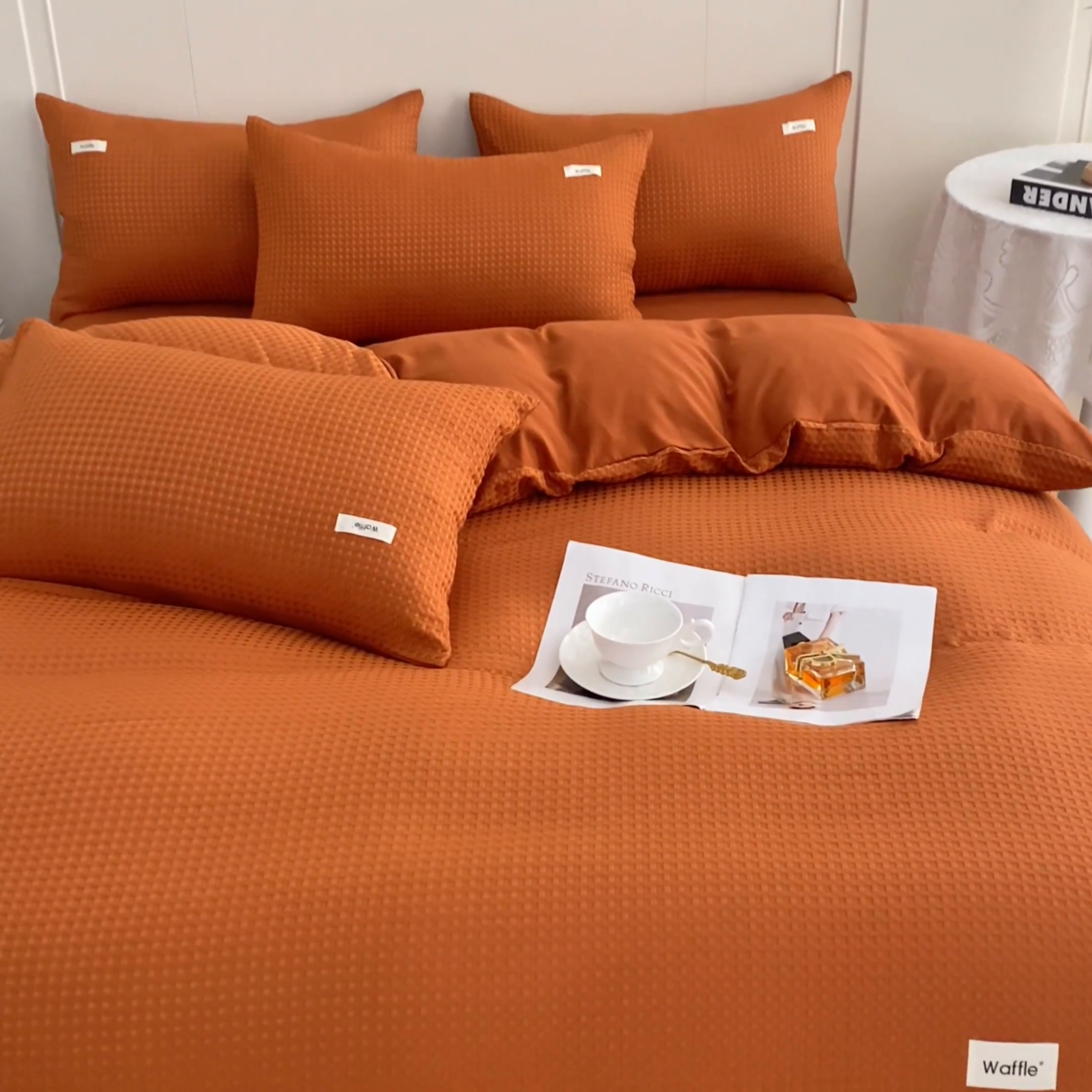 91家纺网 家纺一手货源 找家纺 仟网汇 2025新款华夫格森语系列四件套北欧简约风 焦糖