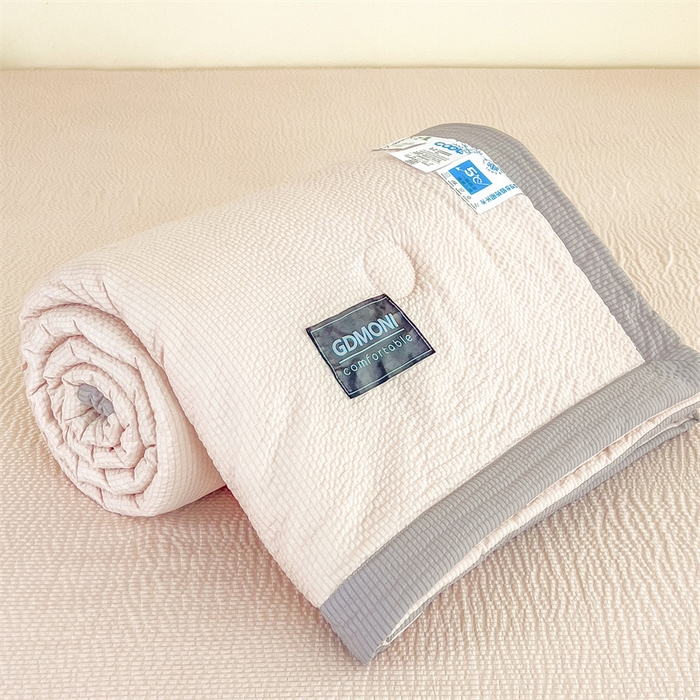 91家纺网 家纺一手货源 找家纺 宝士康家纺 2025新款10A抗菌泡泡棉大豆夏被 被子被芯 卡其