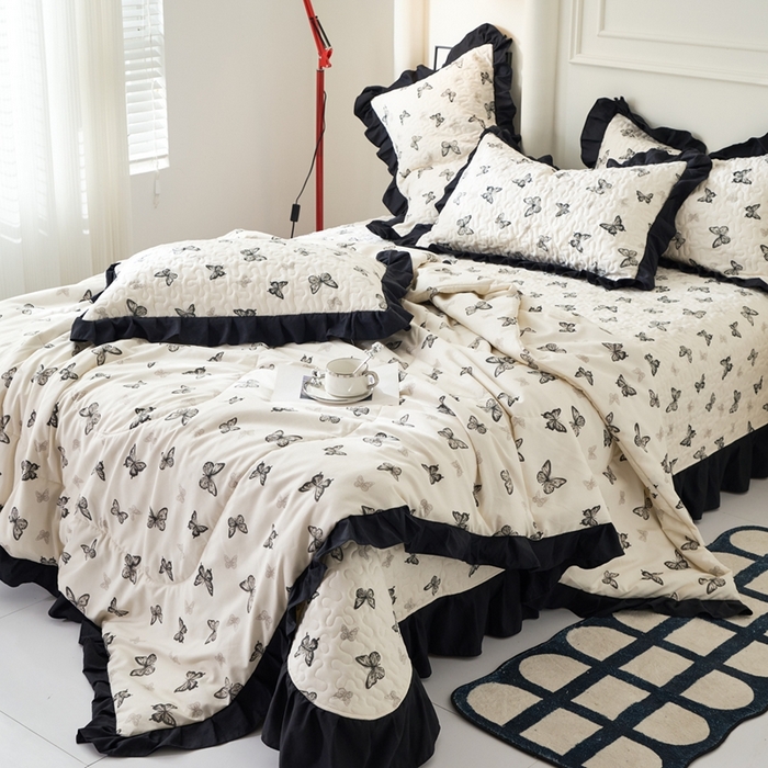 91家纺网 家纺一手货源 找家纺 蝶帕家纺 2025新款法式赫本风韩版花边床盖款夏被四件套 蝴蝶印记