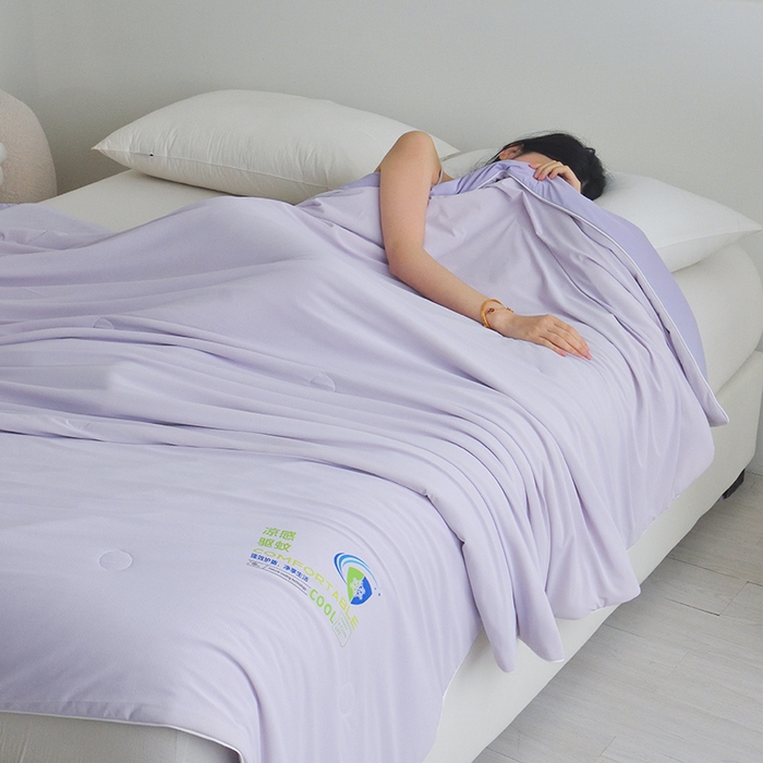 91家纺网 家纺一手货源 找家纺 梦恬佳 2025新款凉感驱蚊夏凉被 丁香紫