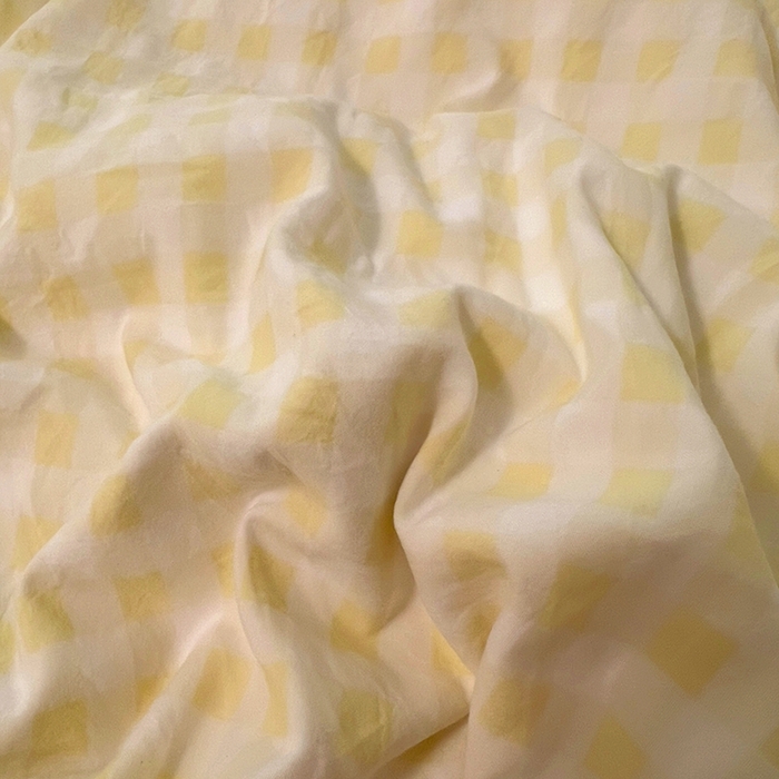 91家纺网 家纺一手货源 找家纺 2025新款专版高克重超萌卡通格子双拼毛巾绣软糯糯水洗棉四件套（场景二） 狮子饼干